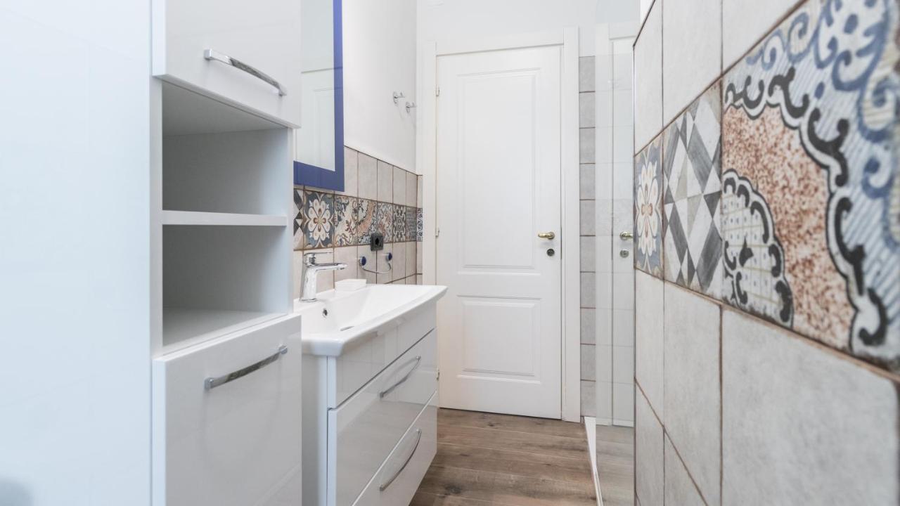 Italianway - Zara 63 Apartment มิลาน ภายนอก รูปภาพ